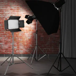 Walimex pro LED Versalight 500 Daylight Set bestehend aus Flächenleuchte, Lampenstativ bis 260 cm und 2 Akkus