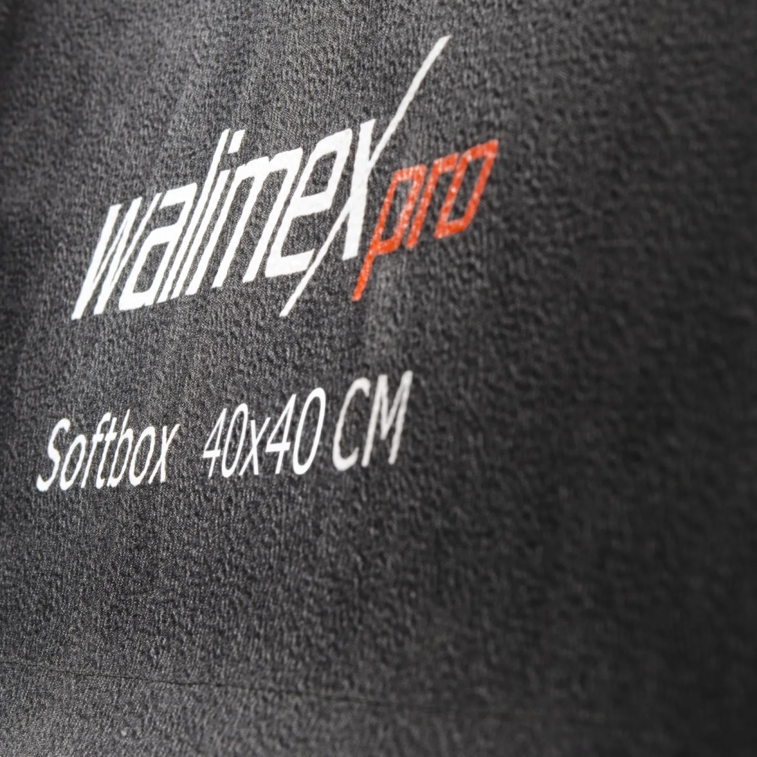 Walimex pro Softbox Orange Line 300 x 1200 x 600 mm, Lichtformer um 360° drehbar, einfacher Aufbau, inkl. Diffusoren und Tasche, ideal für Produkt- und Peoplefotografie
