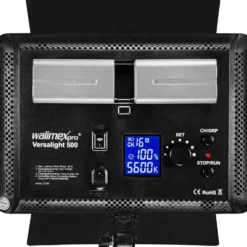 Walimex pro 2x LED 500 Versalight Daylight Flächenleuchte inkl. 2x Lampenstativ + 4x Akku, 32 W Videoleuchte, Tageslichtlampe mit 5600 K, Studioleuchte mit Fernbedienung