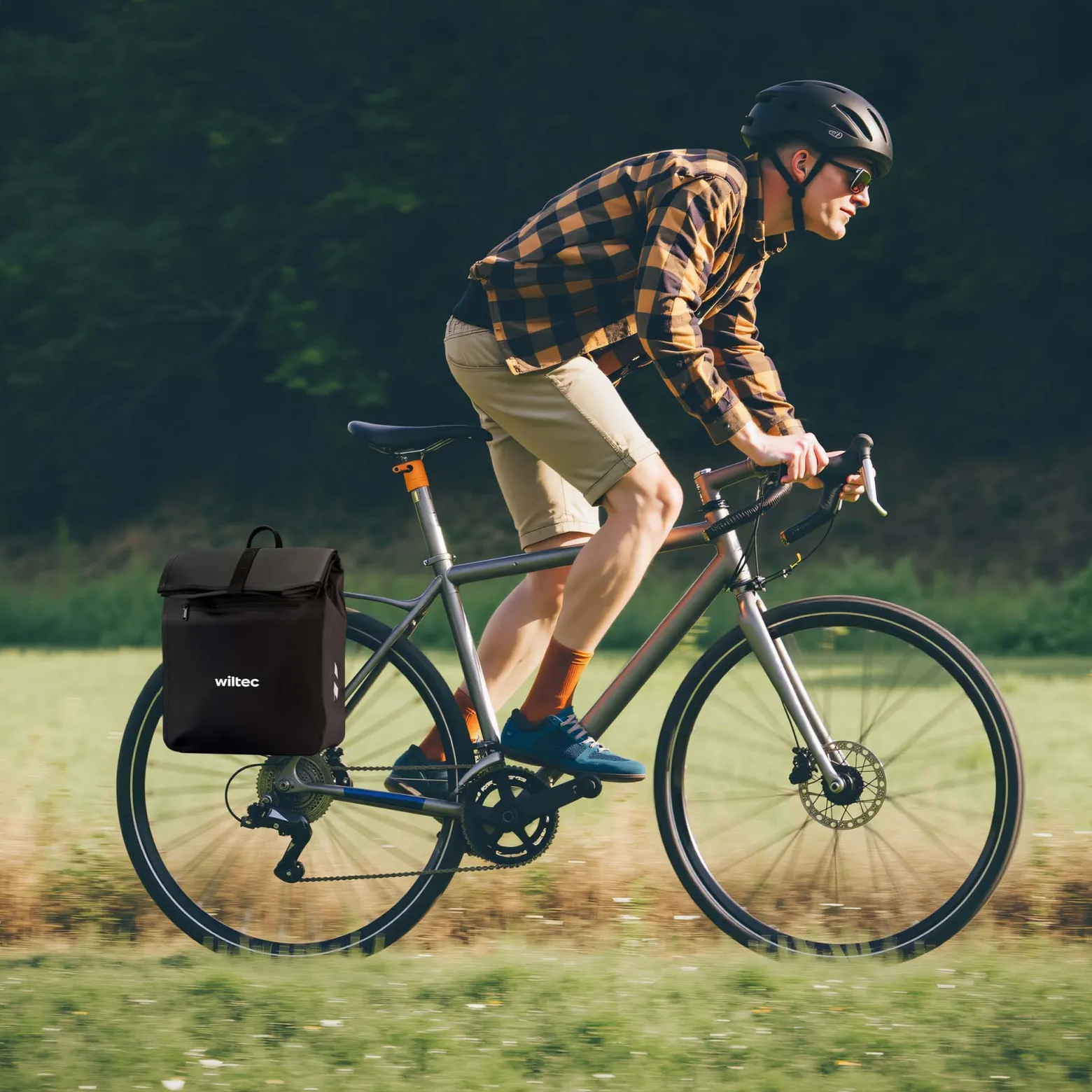 Wiltec Gepäckträgertasche schwarz, Fahrradtasche Gepäckträger 22 l Stauraum, wasserresistente Fahrrad Tasche, Gepäcktasche leichte Handhabung