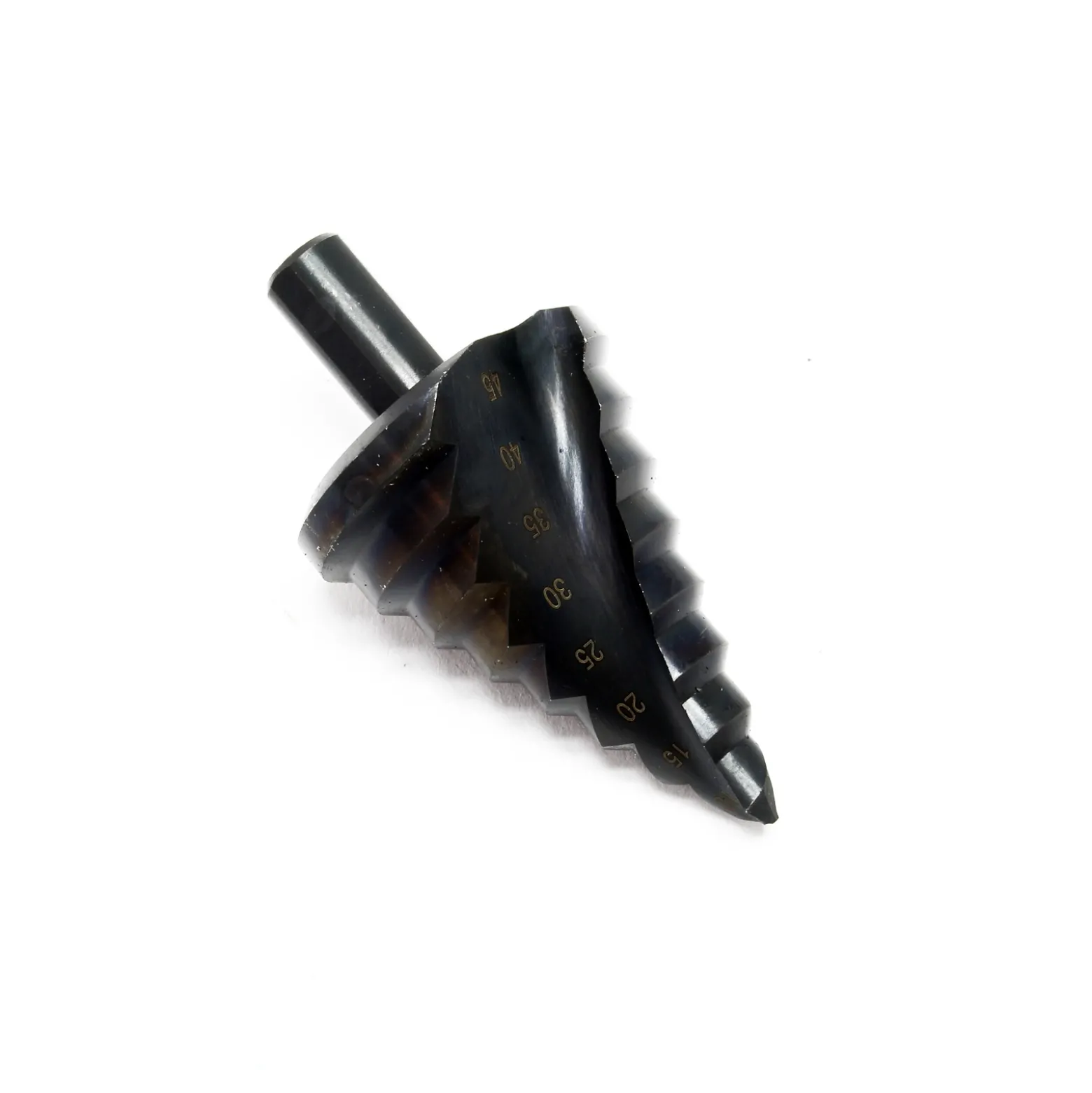 Wiltec HSS Stufenbohrer titanbeschichtet, 10-45 mm, Kegelbohrer mit Titanbeschichtung, Schälbohrer für Stahl und Kunststoff, Konusbohrer Senkbohrer Entgratbohrer