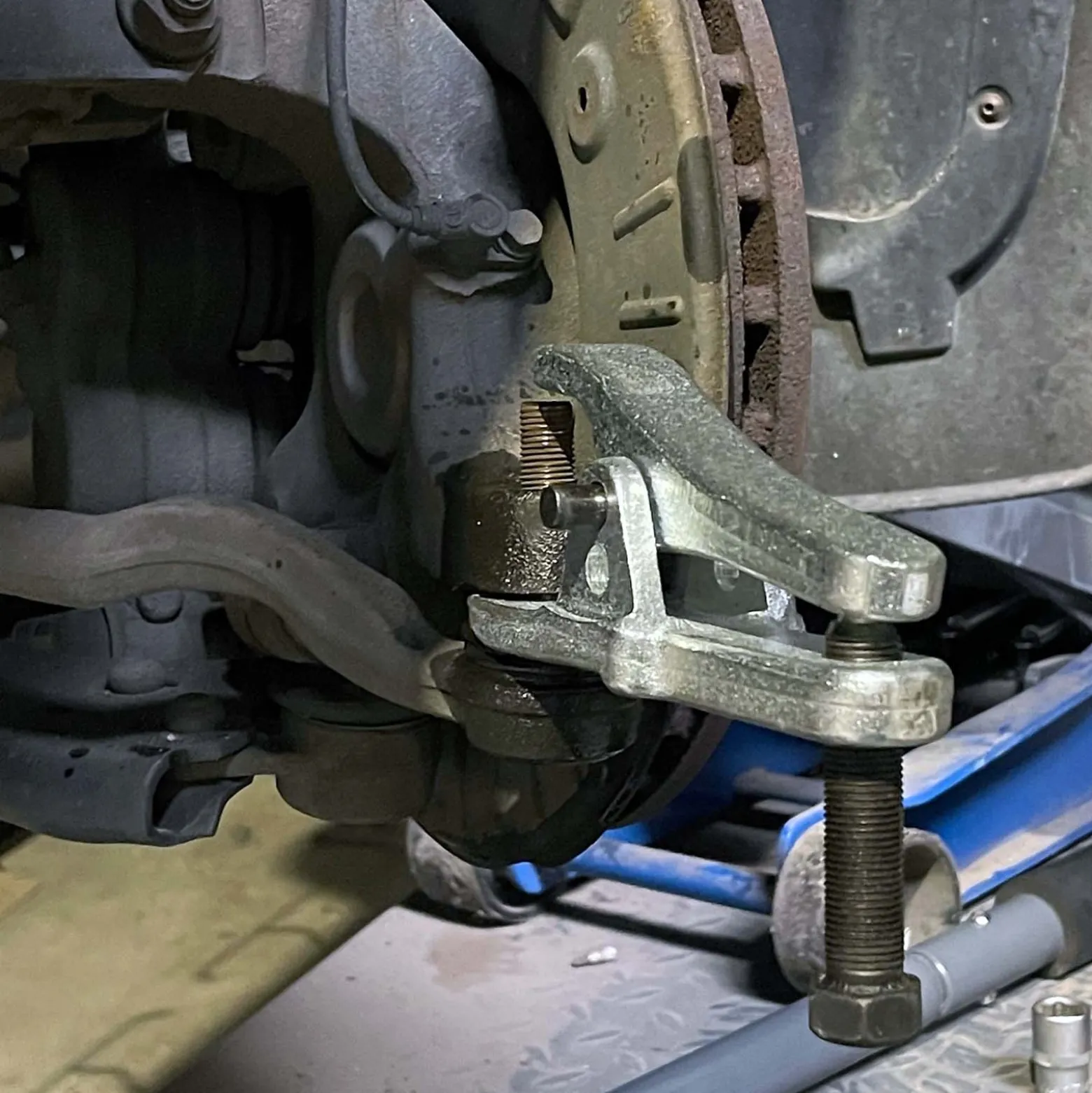 Wiltec Spurstangenkopf Abzieher Set 5 teilig, Traggelenk Werkzeug, Kugelgelenk Ausdrücker Satz, für Lenkstockhebel und Kugellager