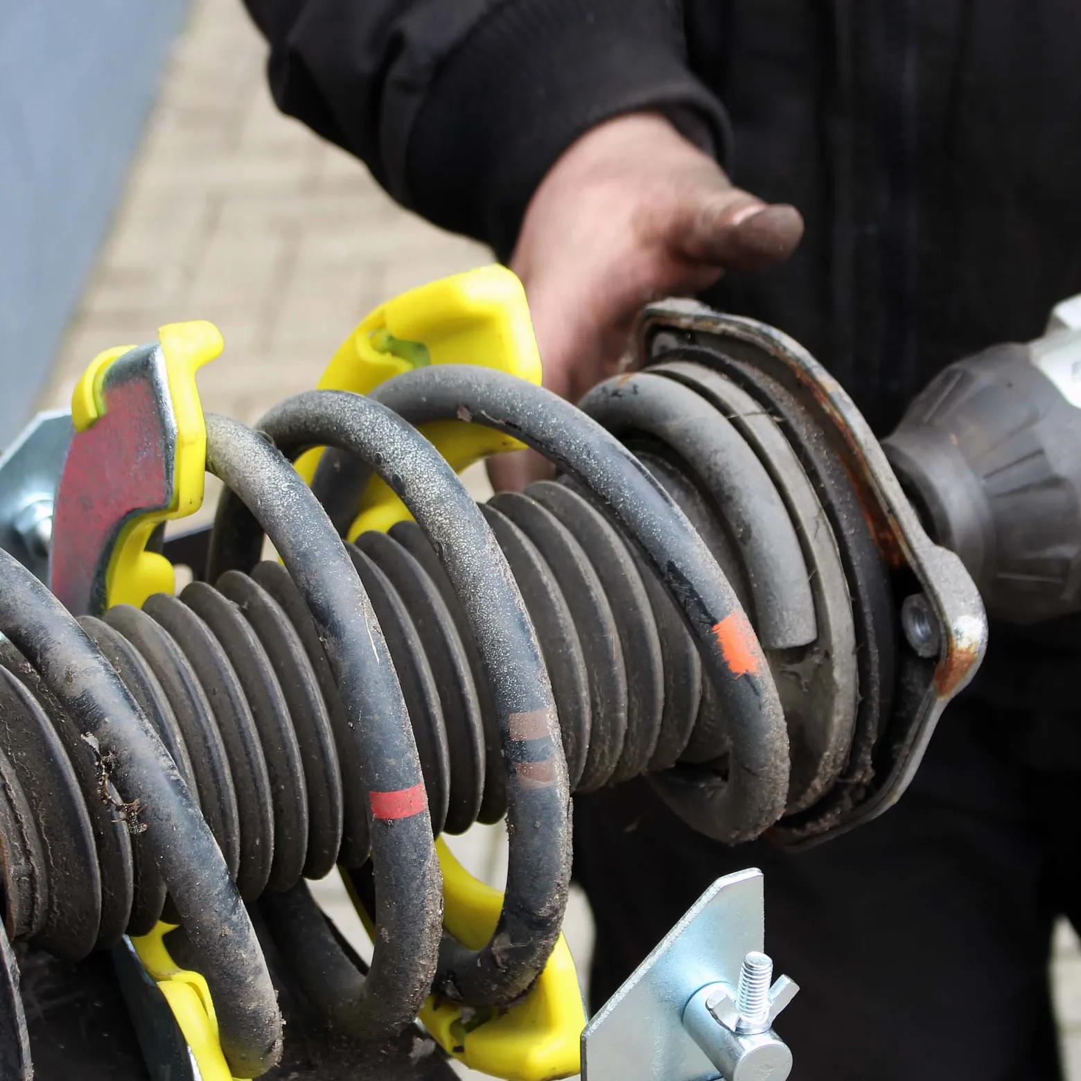 Wiltec Universal Federspanner Set für MacPherson Federbeine, Spannkraft ca. 1000 kg, Feder Montage für viele Automarken, Tuning Satz