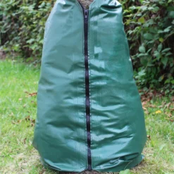 Wiltec 5x Baumbeutel 75L, Wassersack für 35-40 mm dicke Bäume, Bewässerungssack aus PVC für Bäume zur langfristigen Wasserabgabe bei Trockenheit